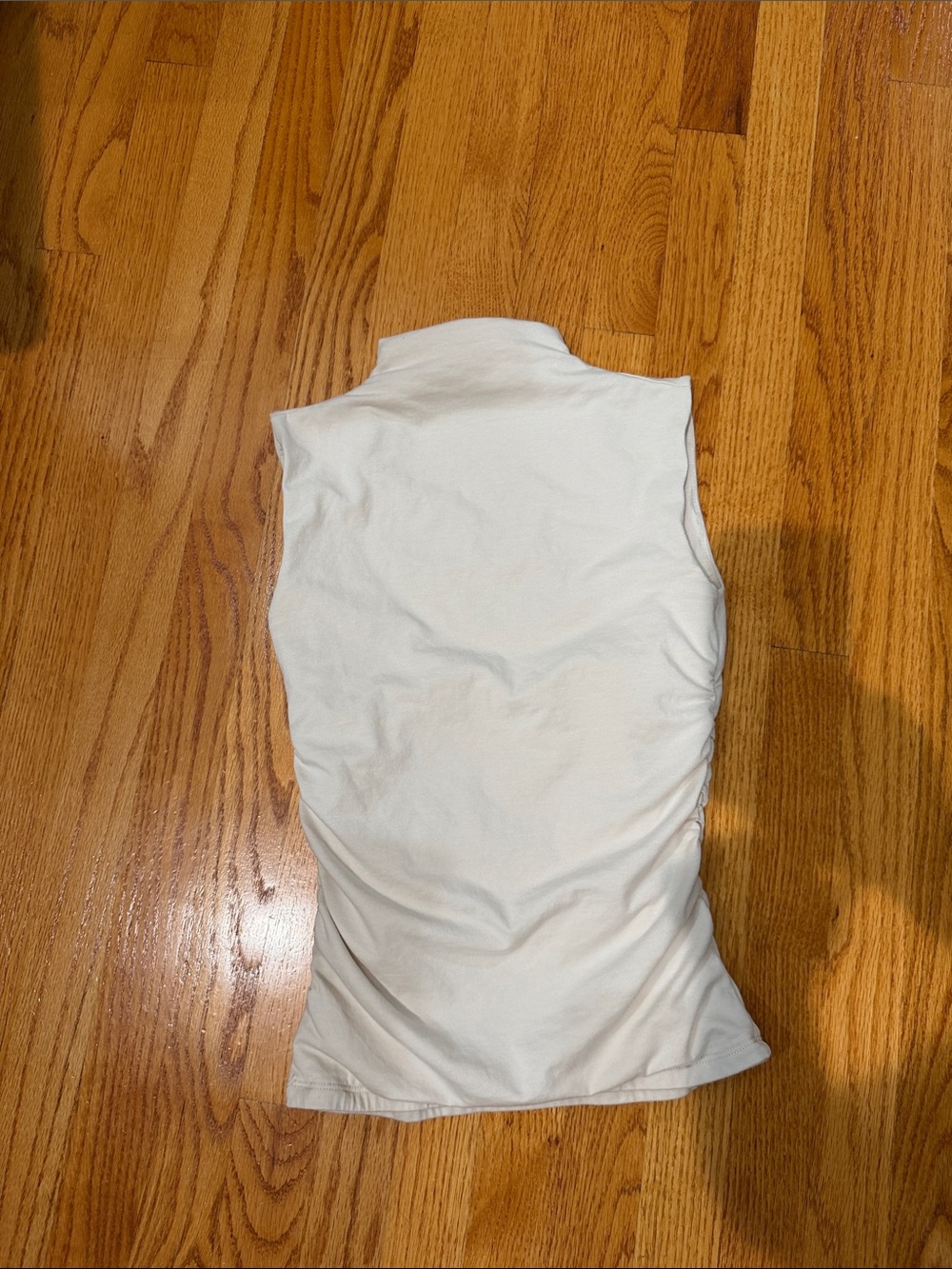 Tahari White Sleeveless Mock Neck Tank